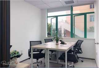 别克英朗前挡风玻璃贴膜大概多少钱